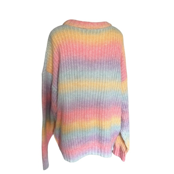 Hello Kitty x Forever 21 Pastel Rainbow Long Sleeve  Oversized Knit Sweater L - Picture 5 of 6